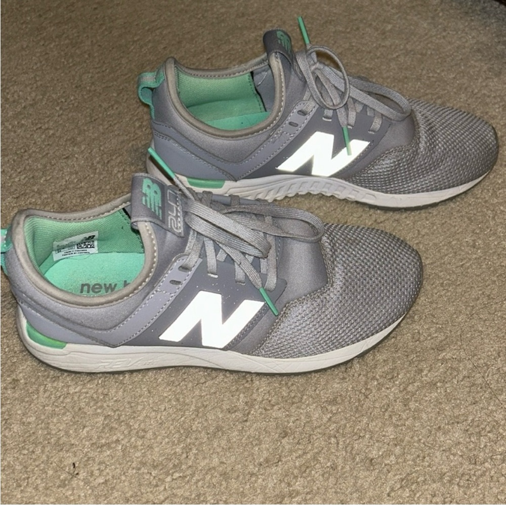 New Balance Gray Sneakers with Green Highlights